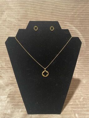Gold Clover Pendant Necklace and Stud Earrings Set
